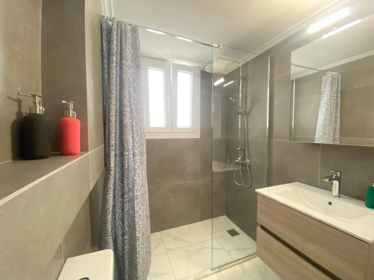Faliro Comfort Apartment 10 Mins Walking To The Beach Atenas Exterior foto