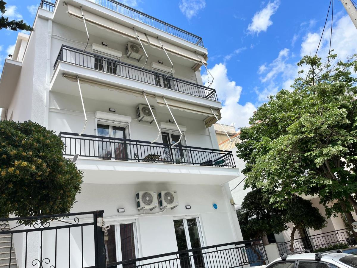 Faliro Comfort Apartment 10 Mins Walking To The Beach Atenas Exterior foto